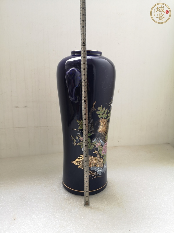古玩陶瓷上世纪中期蓝釉双象鼻耳瓶灯座真品鉴赏图