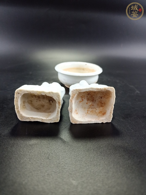 古玩陶瓷明末清初·白釉三供真品鑒賞圖