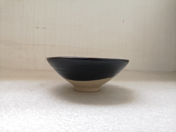 古玩陶瓷元末明初黑釉碗拍賣,當前價格680元