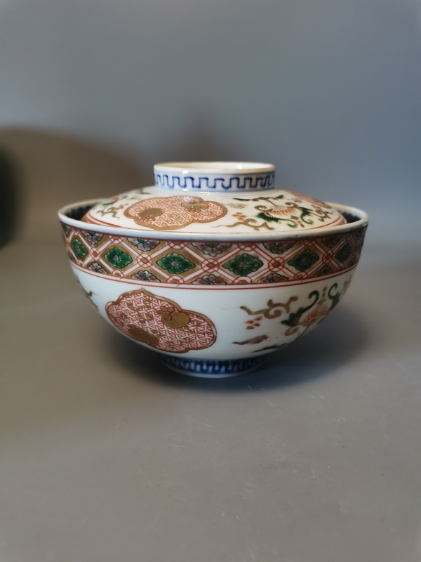 古玩陶瓷【有贈品】晚清民國青花五彩描金花卉蓋碗拍賣,當前價格796元