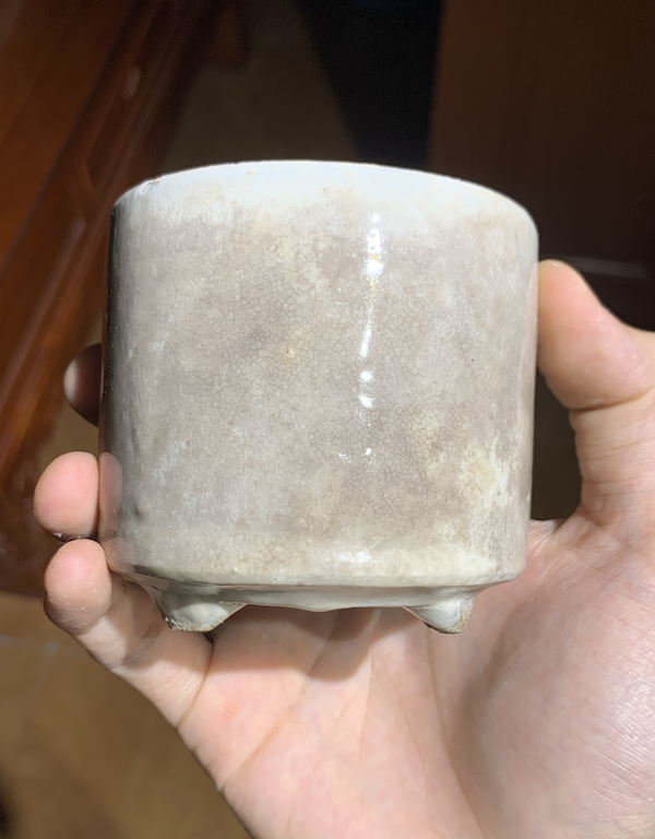 古玩陶瓷清中期漳州窯哥釉三足小琴爐拍賣,當(dāng)前價(jià)格399元
