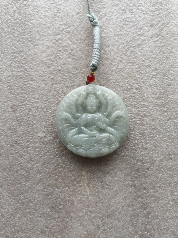 古玩玉器天然翡翠雕“千手觀音”牌拍賣,當前價格750元