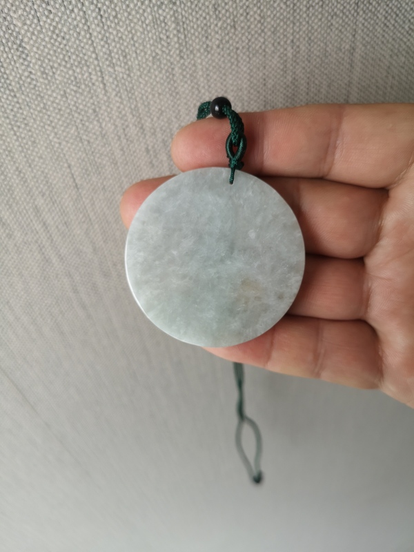 古玩玉器天然翡翠雕“無量壽佛”掛牌拍賣,當前價格450元