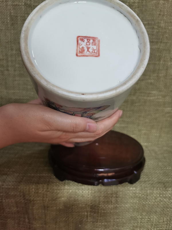 古玩陶瓷粉彩無雙譜人物紋帽筒拍賣，當前價格4300元