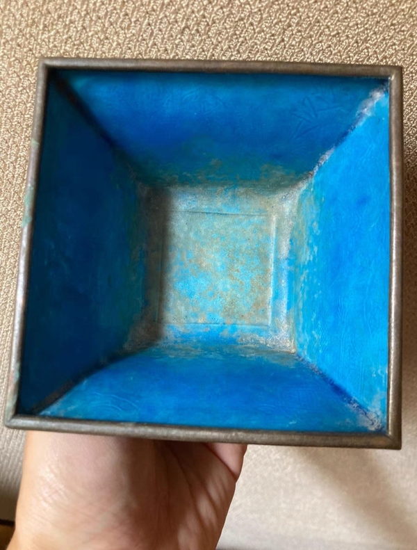 古玩陶瓷清代銅胎琺瑯彩人物故事紋方斗水仙盆拍賣,當前價格1280元