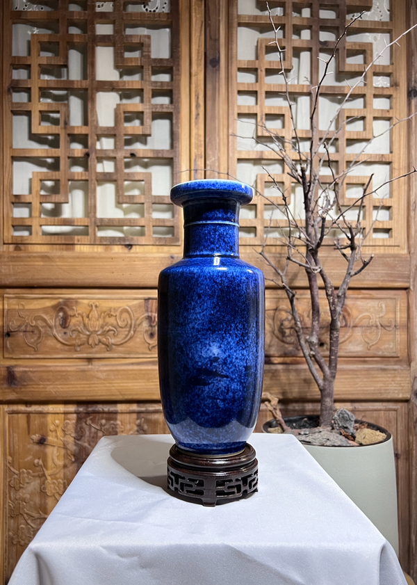 古玩轉賣撒藍釉棒槌瓶拍賣，當前價格0元
