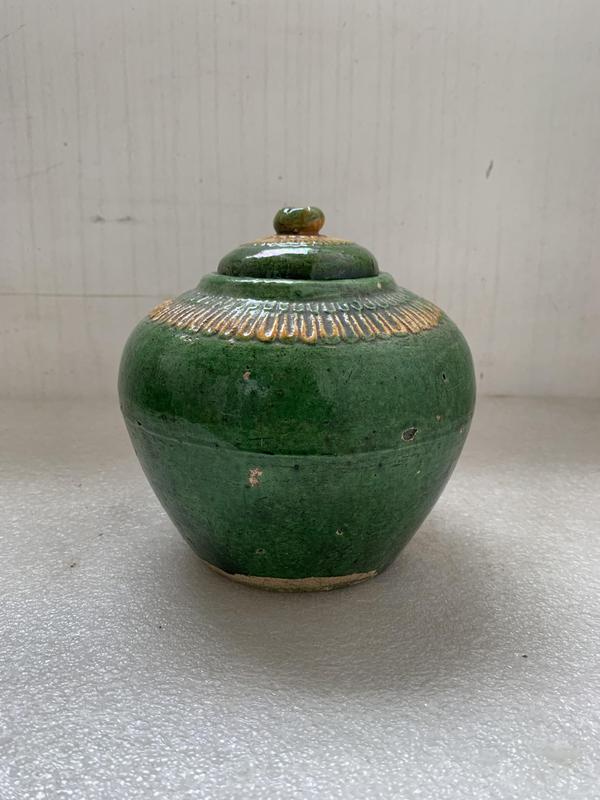 古玩陶瓷三彩蓋罐拍賣,當前價格789元