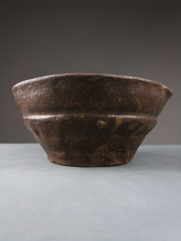 古玩陶瓷【明】【稀有品種】醬釉碾茶缽拍賣,當前價格0元