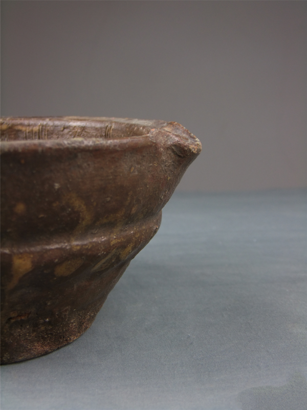 古玩陶瓷【明】【稀有品種】醬釉碾茶缽拍賣,當前價格0元