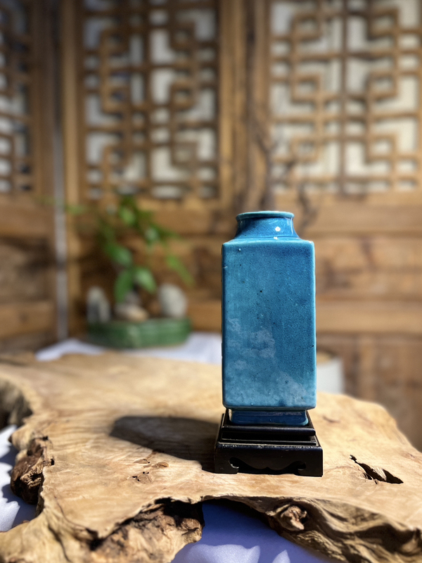 古玩陶瓷【精品單色釉·清末民國】孔雀藍釉琮式瓶拍賣,當前價格3800元