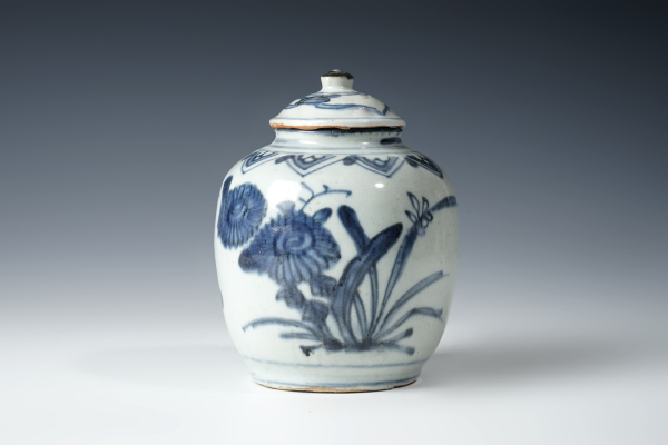 古玩陶瓷明万历·青花花卉纹盖罐拍卖，当前价格2988元