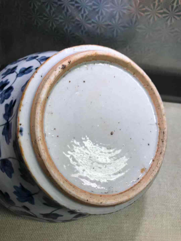 古玩陶瓷青花纏枝花卉紋馬蹄尊拍賣(mài),當(dāng)前價(jià)格6600元