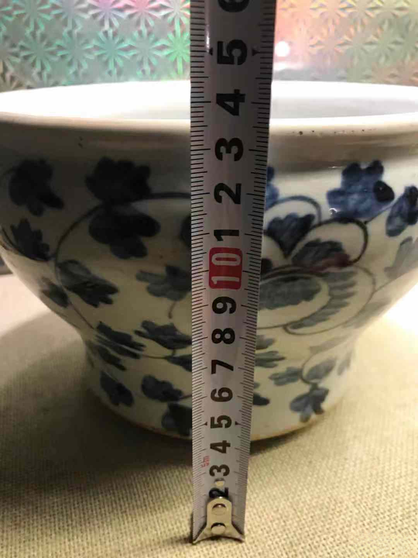 古玩陶瓷青花纏枝花卉紋馬蹄尊拍賣(mài),當(dāng)前價(jià)格6600元