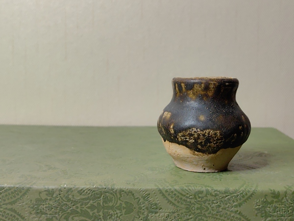 古玩陶瓷醬釉小水盂拍賣,當(dāng)前價(jià)格159元