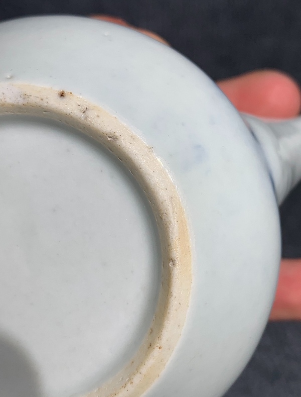 古玩陶瓷清晚期青花錦地花卉玲瓏瓷茶壺拍賣,當前價格2000元