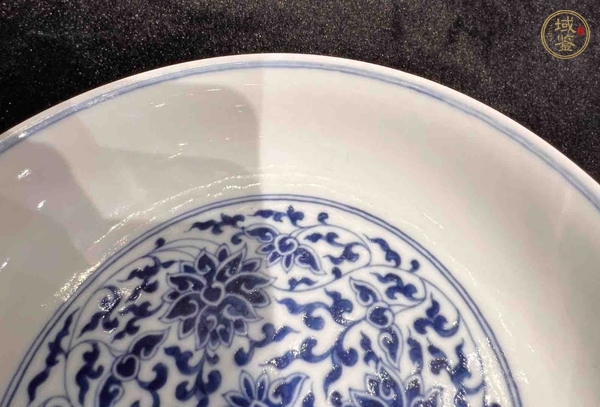 古玩陶瓷青花盘真品鉴赏图
