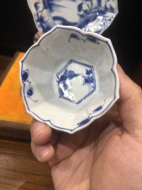 古玩陶瓷(新年放漏中)清-康熙-鴛鴦戲水青花-六方杯碟套裝拍賣,當前價格2844元