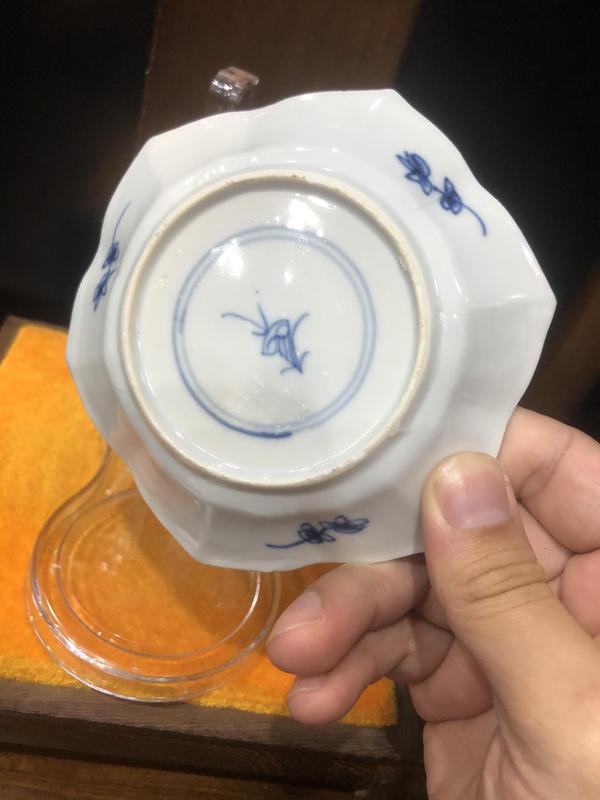 古玩陶瓷(新年放漏中)清-康熙-鴛鴦戲水青花-六方杯碟套裝拍賣,當前價格2844元