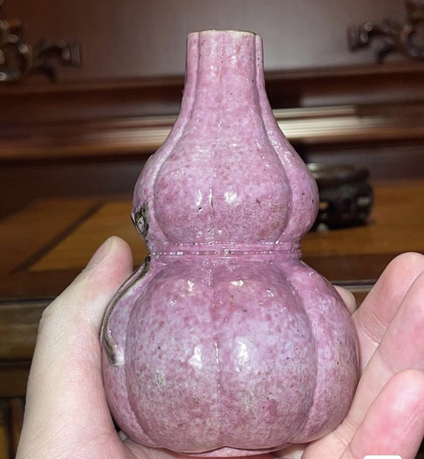 古玩陶瓷胭脂紅釉包袱葫蘆瓶拍賣，當(dāng)前價(jià)格18000元