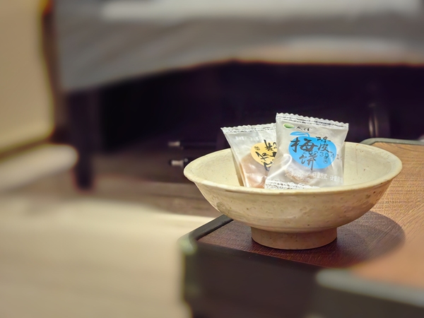 古玩陶瓷青白釉高足碗拍賣,當(dāng)前價(jià)格899元