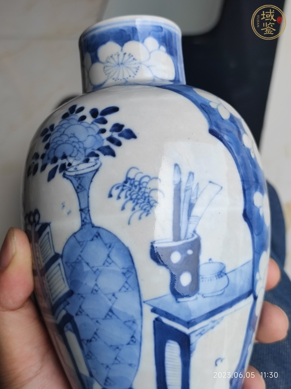 古玩陶瓷青花博古清貢圖雞腿瓶真品鑒賞圖