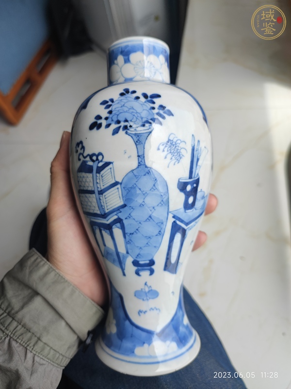 古玩陶瓷青花博古清貢圖雞腿瓶真品鑒賞圖