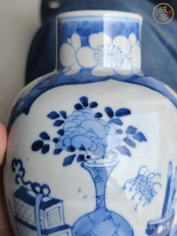 古玩陶瓷青花博古清貢圖雞腿瓶真品鑒賞圖