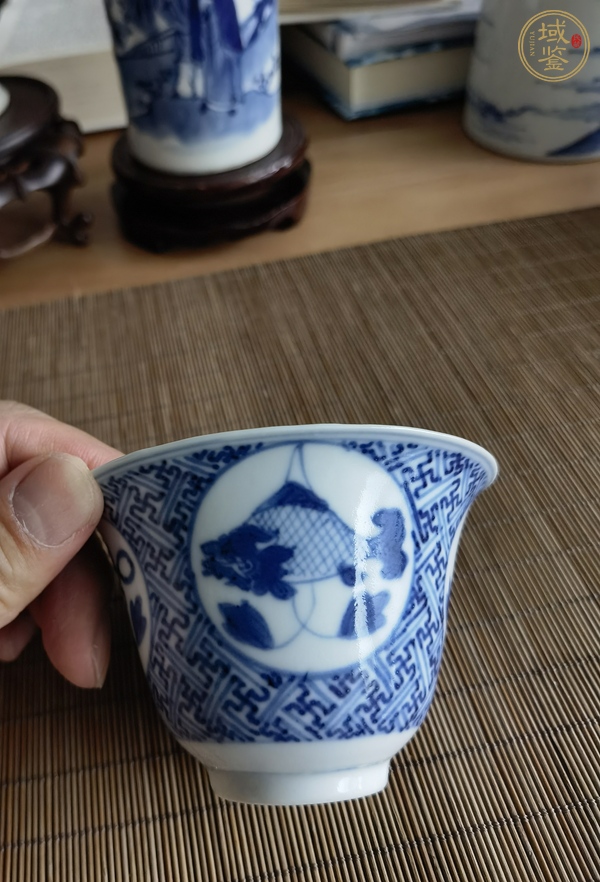 古玩陶瓷晚清青花康熙款茶盞真品鑒賞圖