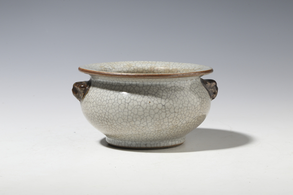 古玩陶瓷哥釉獸耳香爐拍賣,當(dāng)前價(jià)格5000元