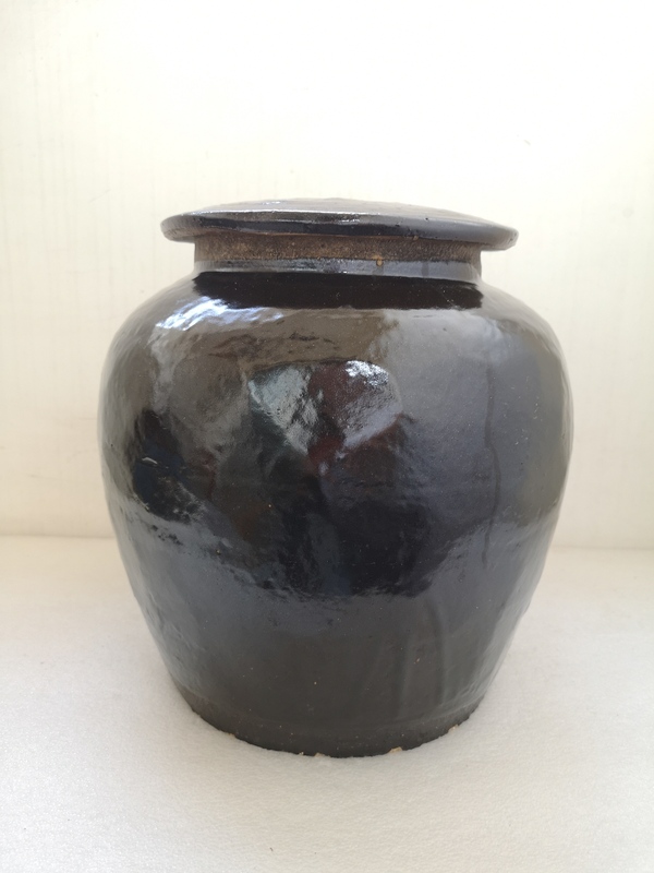 古玩陶瓷清代早期黑釉蓋罐拍賣,當前價格680元