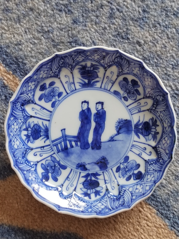 古玩陶瓷清康熙仕女花卉紋開窗青花盤拍賣,當(dāng)前價(jià)格1000元