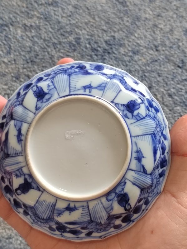 古玩陶瓷清康熙仕女花卉紋開窗青花盤拍賣,當(dāng)前價(jià)格1000元