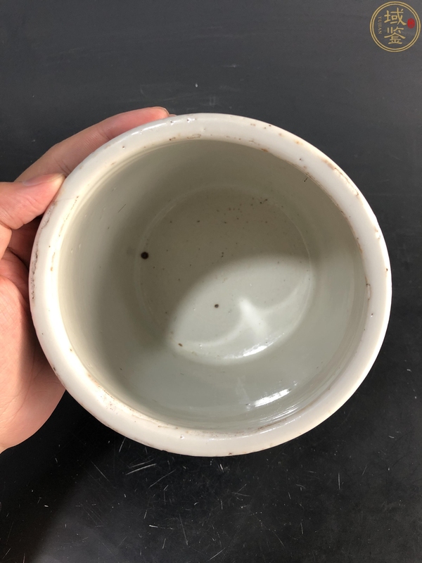 古玩陶瓷青花山水人物筆筒拍賣,當(dāng)前價(jià)格14800元
