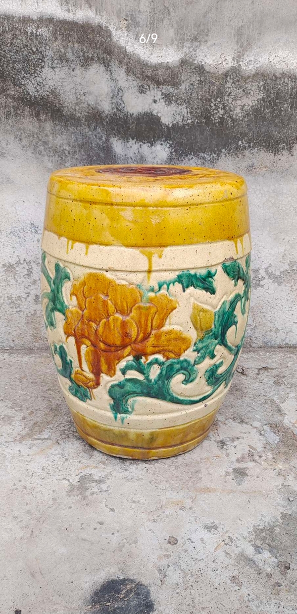 古玩陶瓷素三彩花卉紋瓷墩拍賣,當(dāng)前價(jià)格4600元