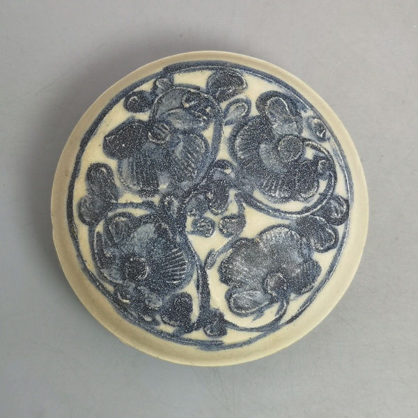 古玩陶瓷明中晚期青花花卉紋粉盒拍賣,當前價格1600元