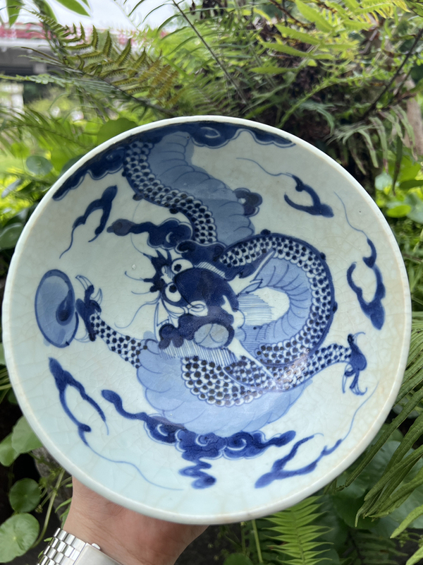 古玩陶瓷【精品·清中期】青花過墻龍紋碗拍賣，當(dāng)前價(jià)格7800元