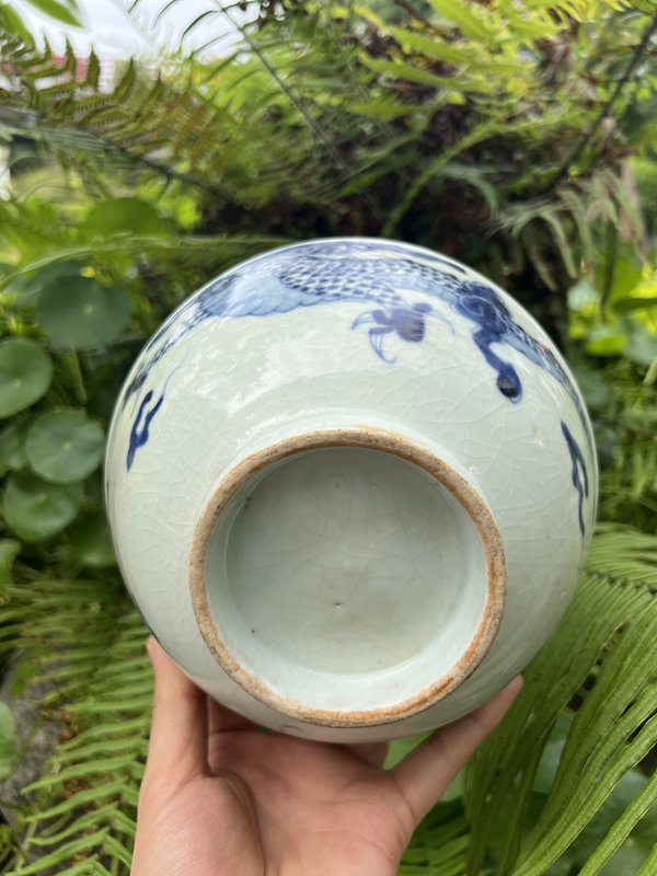 古玩陶瓷【精品·清中期】青花過墻龍紋碗拍賣，當(dāng)前價(jià)格7800元