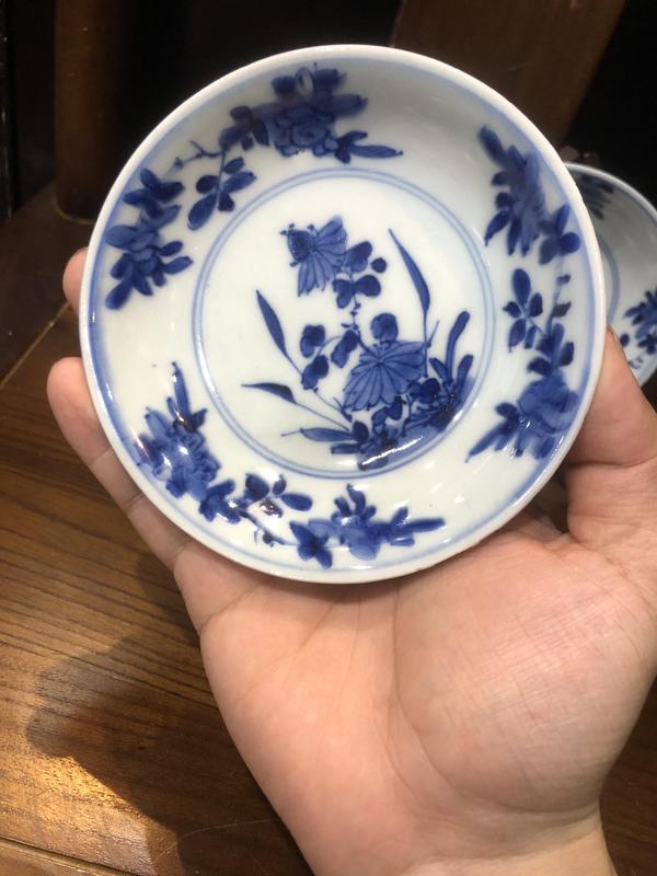 古玩陶瓷(新年放漏中)清-康熙-三多花卉紋-青花賞碟一對拍賣,當前價格0元