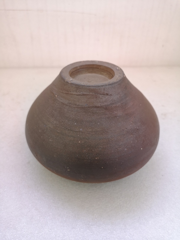 古玩陶瓷明清風格的小罐拍賣,當前價格750元