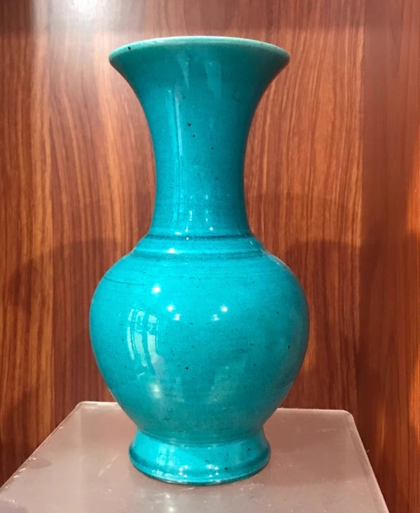 古玩陶瓷清中期孔雀藍釉鳳尾尊拍賣,當前價格3500元