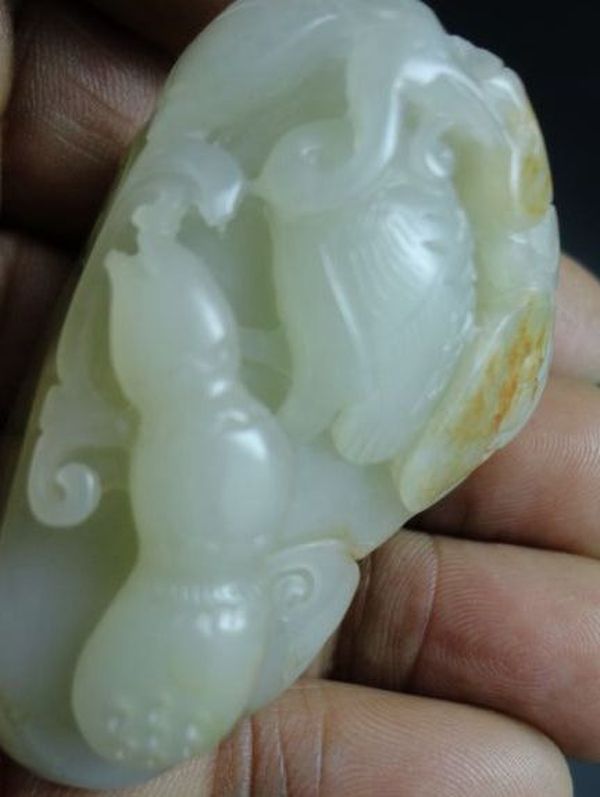 古玩玉器和田青白玉籽料把件拍賣,當前價格980元