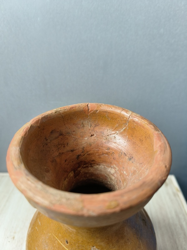 古玩陶瓷黃釉盤口漢壺拍賣，當(dāng)前價格150元