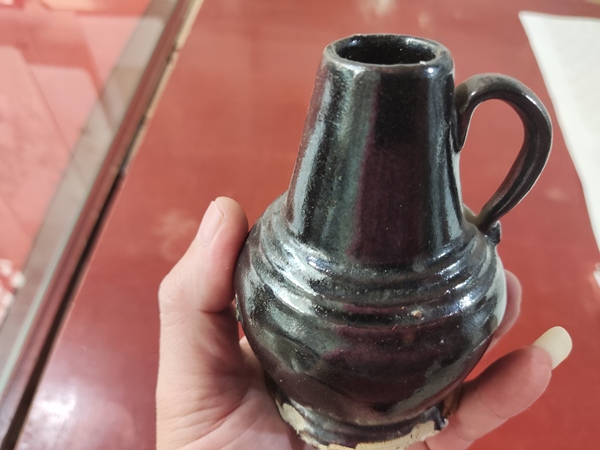 古玩陶瓷清代黑釉油燈拍賣,當前價格168元