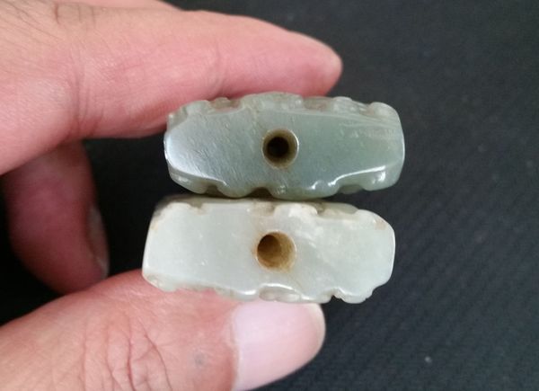 古玩玉器老和田玉龍紋勒子一對拍賣,當前價格980元