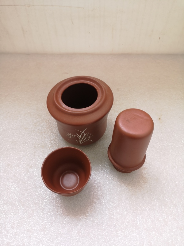 古玩陶瓷出口創匯期酒溫拍賣,當前價格398元
