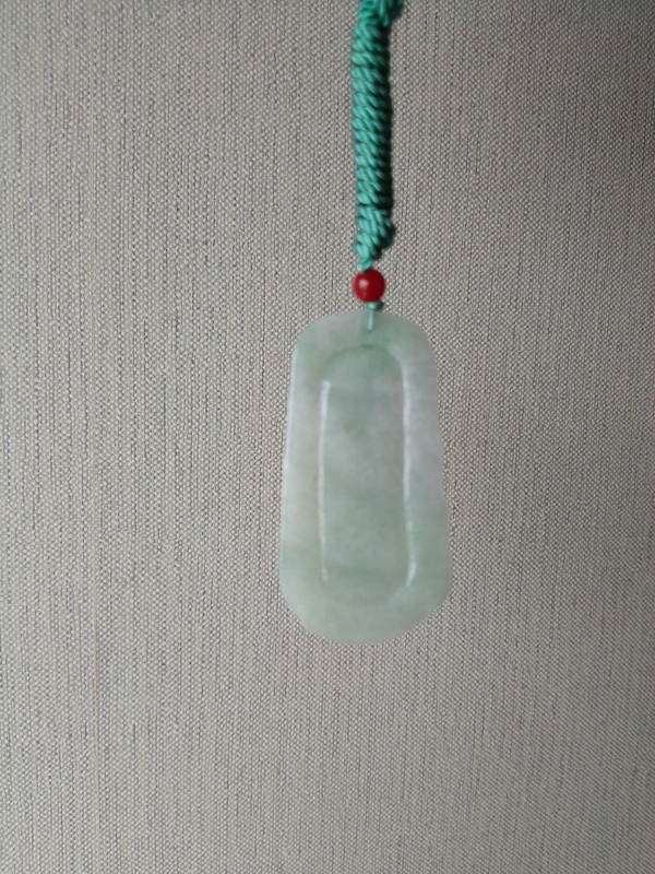 古玩玉器天然翡翠雕“御龍觀音”牌拍賣,當前價格298元