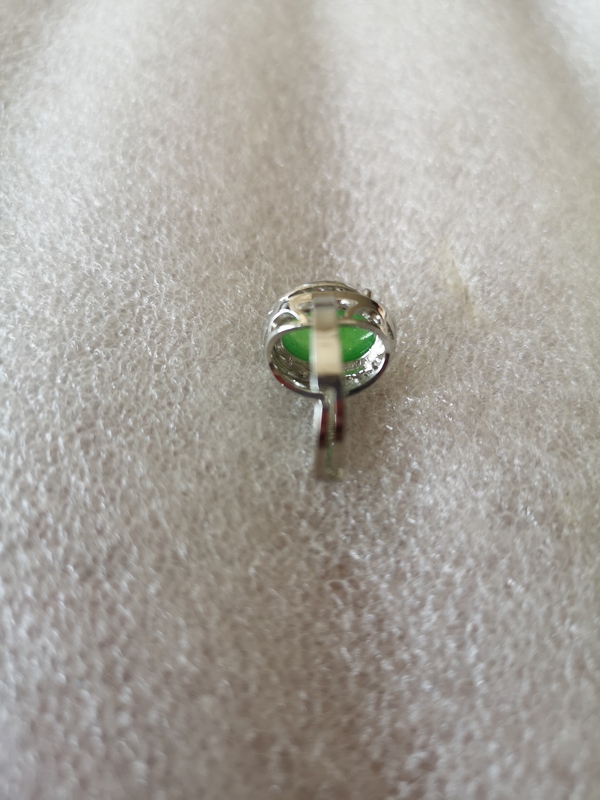 古玩玉器綠玉髓鑲嵌戒指拍賣,當前價格220元
