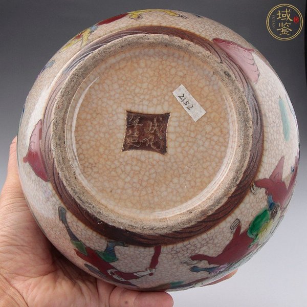古玩陶瓷【保真到代】清光緒哥釉鐵銹花粉彩刀馬人物故事圖罐拍賣,當前價格1980元