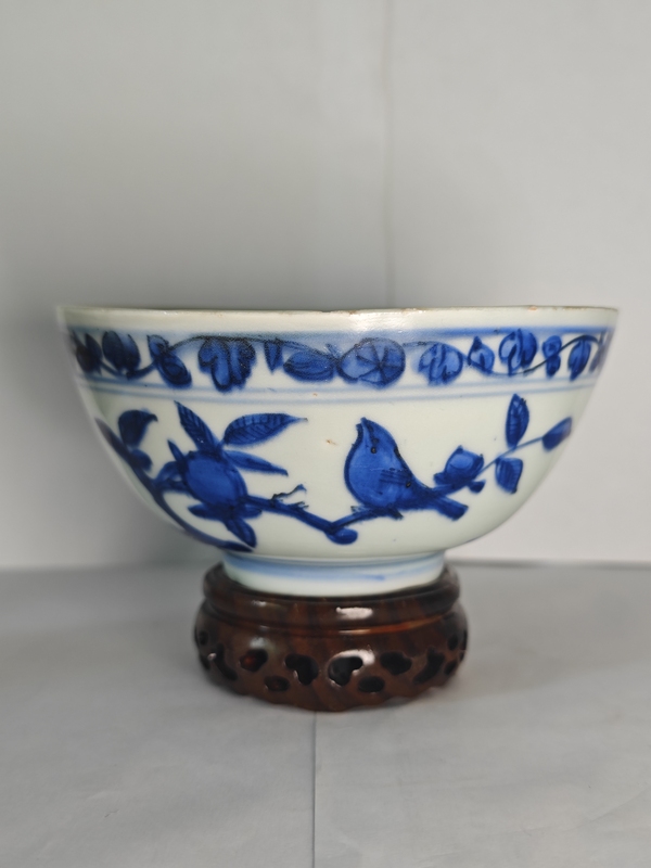 古玩陶瓷明嘉靖青花花鳥紋蓮子碗拍賣,當前價格4567元