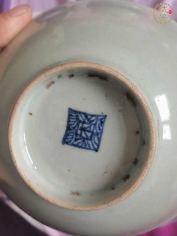 古玩陶瓷豆青釉碗真品鑒賞圖